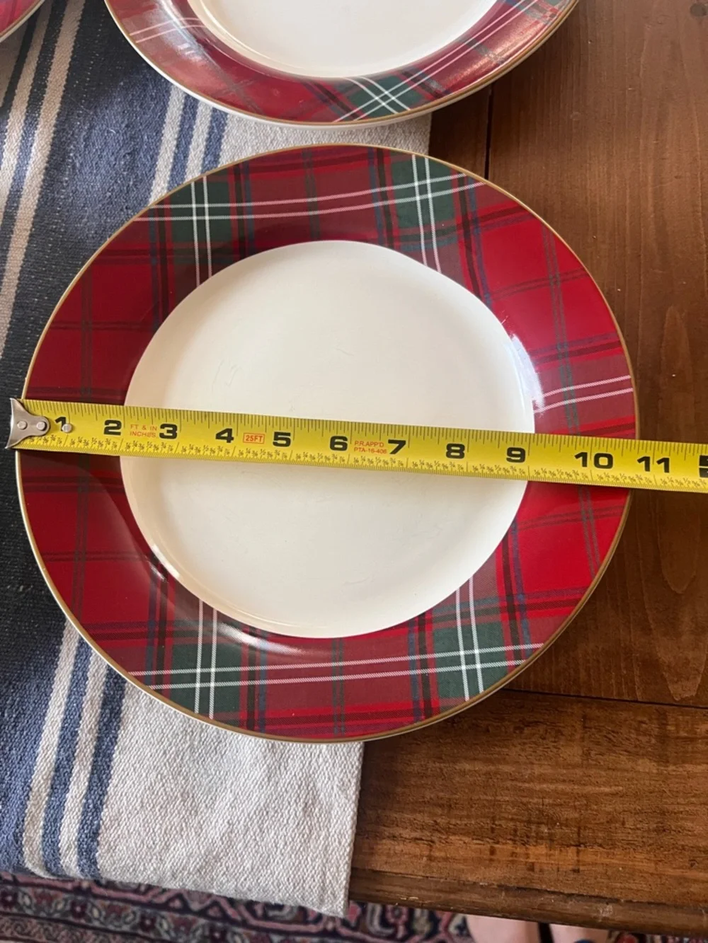 6 Williams Sonoma Red Tartan Dinner Plates Gold Rim